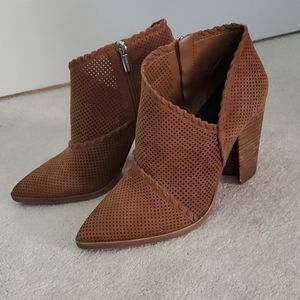 Vince Camuto Lamorna Brown Bootie Size 8.5